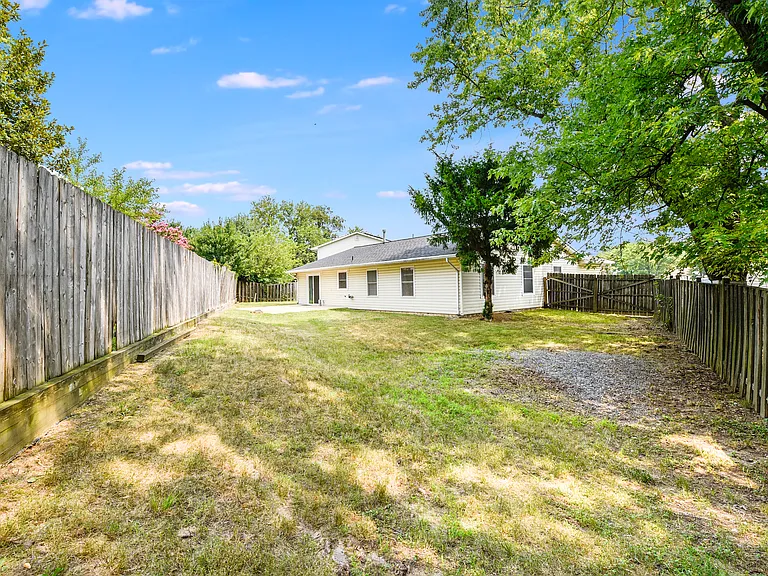 7822 Citadel Ct — Photo 29