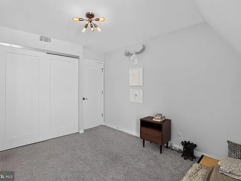 812 Lombard St #4 — Photo 16