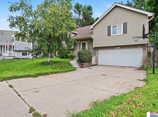 7204 S 149th Cir, Omaha, NE 68138