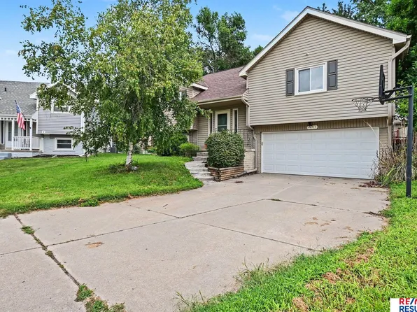 7204 S 149th Cir, Omaha, NE 68138