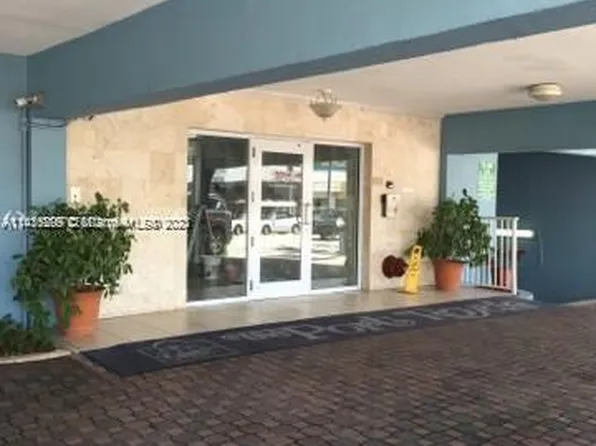 6969 Collins Ave APT 610, Miami Beach, FL 33141