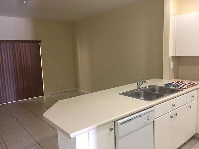 1st image of 5725 NW 114th Path APT 113