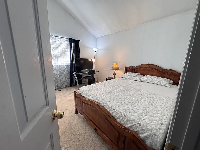 1907 Summit Dr — Photo 10
