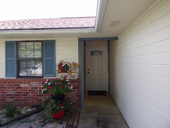 3rd image of 546 Sandpiper Dr