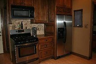 3rd image of 400 McHenry Ave