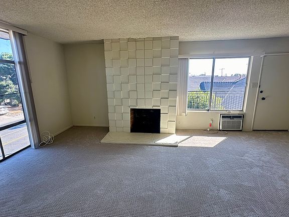 5th image of 1009 N Garfield Ave APT 8