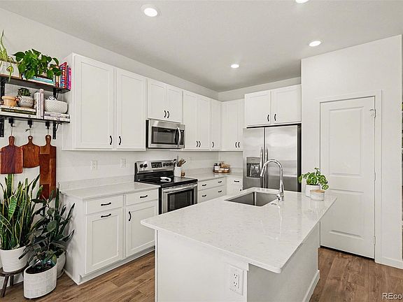 5th image of 1231 E Hopkins Drive