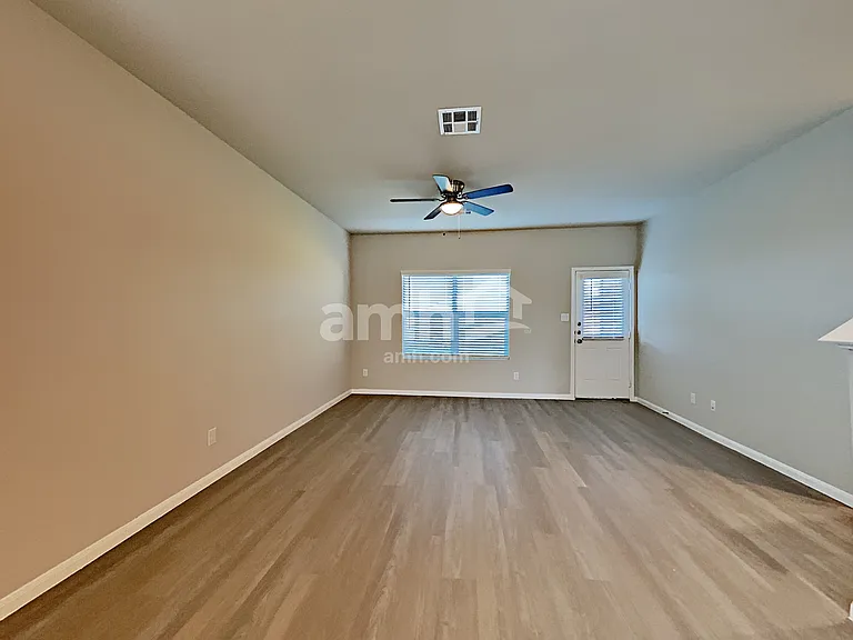 2712 Iberia Ct — Photo 7