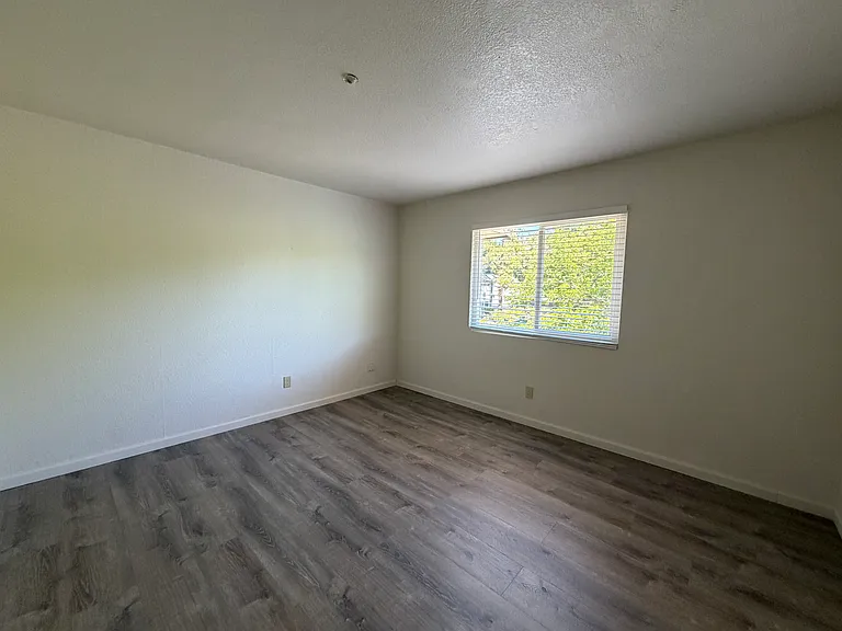 2435 Bethards Dr #3 — Photo 10