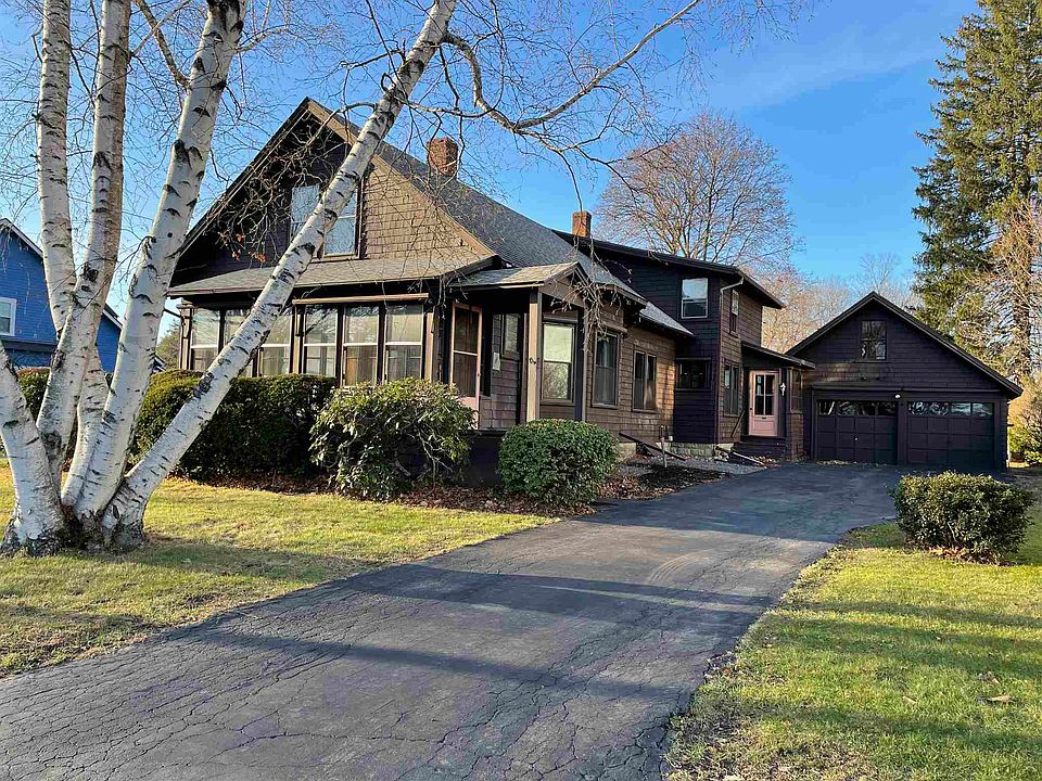 585 West St Keene Nh 03431 Mls 4855939 Zillow