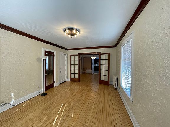 4th image of 2800 N Fratney St #3951C5863