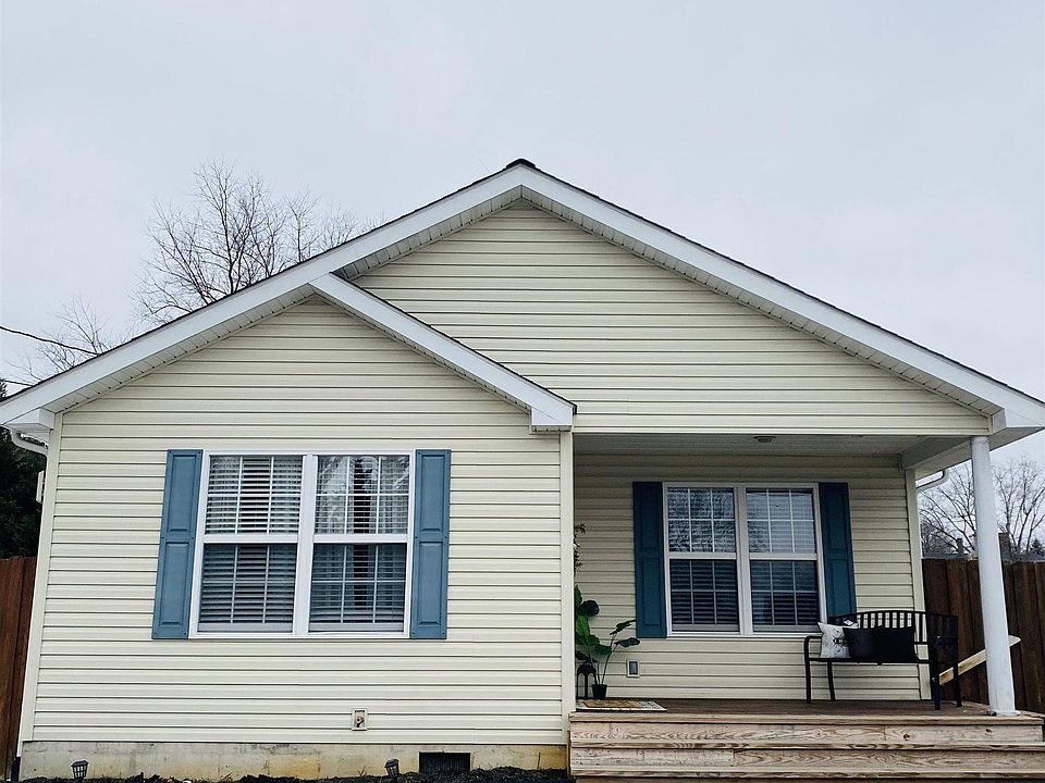 1st image of 655 Hill St NE