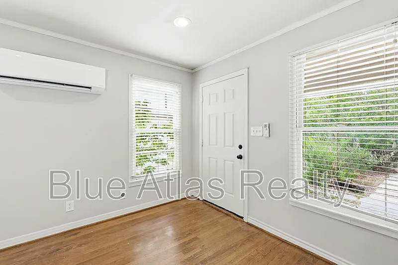 Building Photo - 3643 Lafayette Ave #1