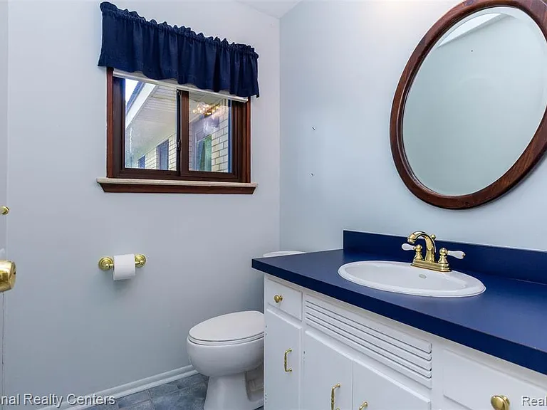 2475 Lafay Dr — Photo 17