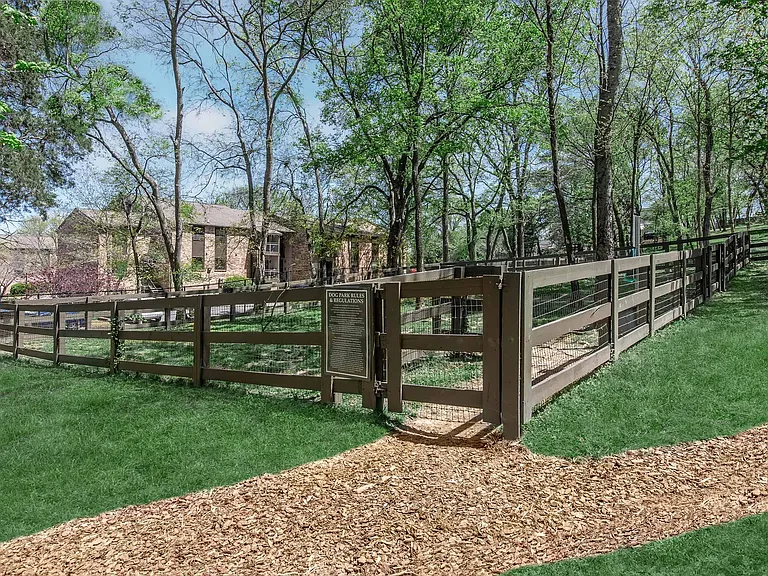 Gazebo Apartments — Photo 42
