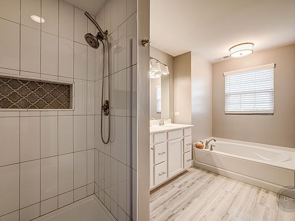 5th image of 12919 S White Pine Way