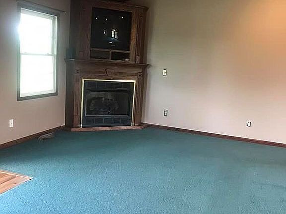 Great room gas fireplace 