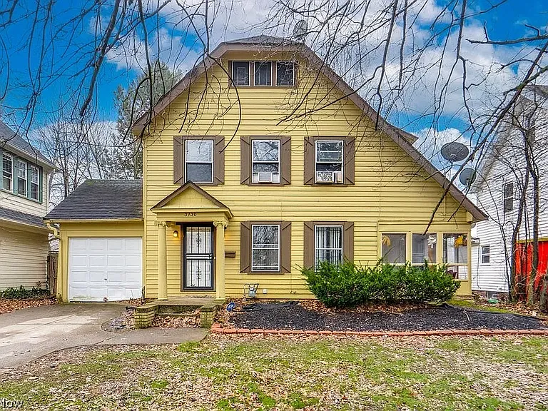 3130 E Overlook Rd — Photo 2