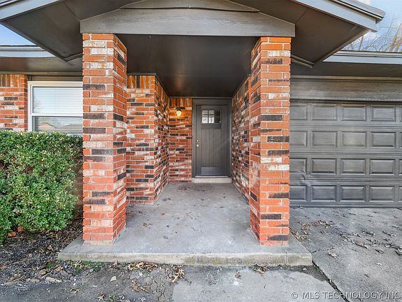 3rd image of 582 E 133rd Pl