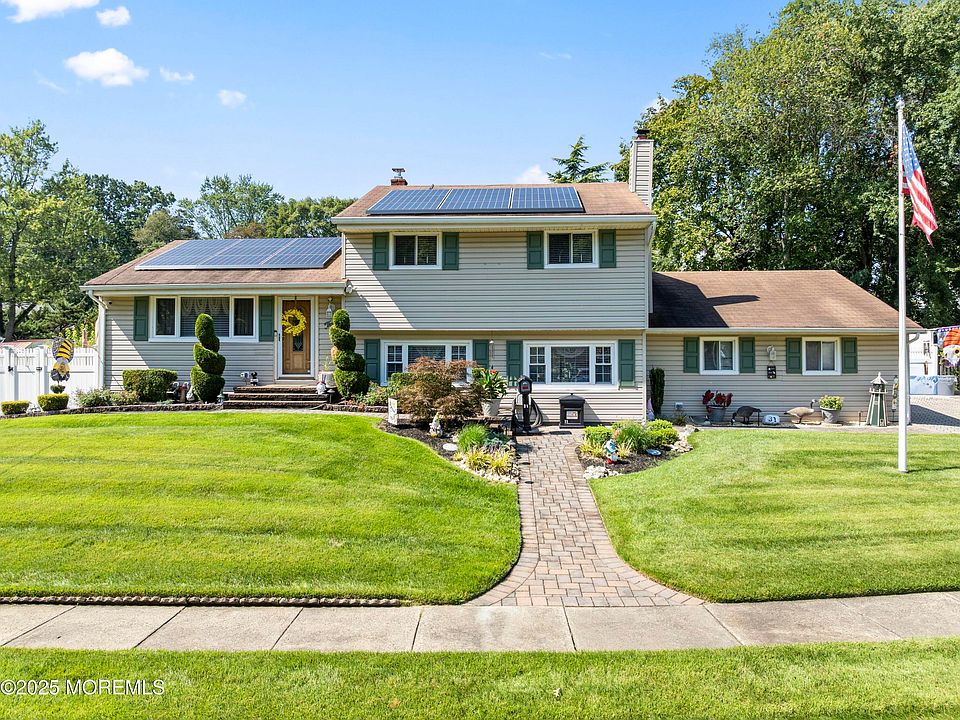 1st image of 31 Cedar Avenue