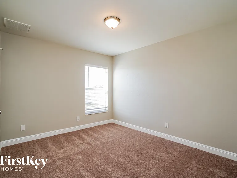 1720 NW 9th Ter — Photo 13