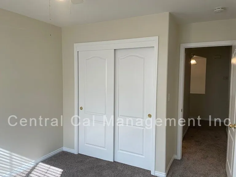 11902 Cedar Bluff Ave — Photo 11