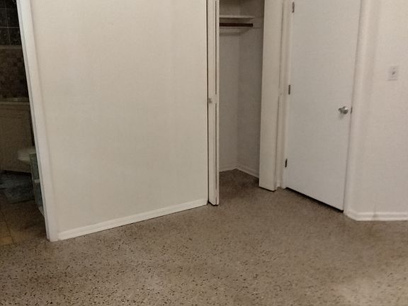4th image of 609 Mellonville Ave