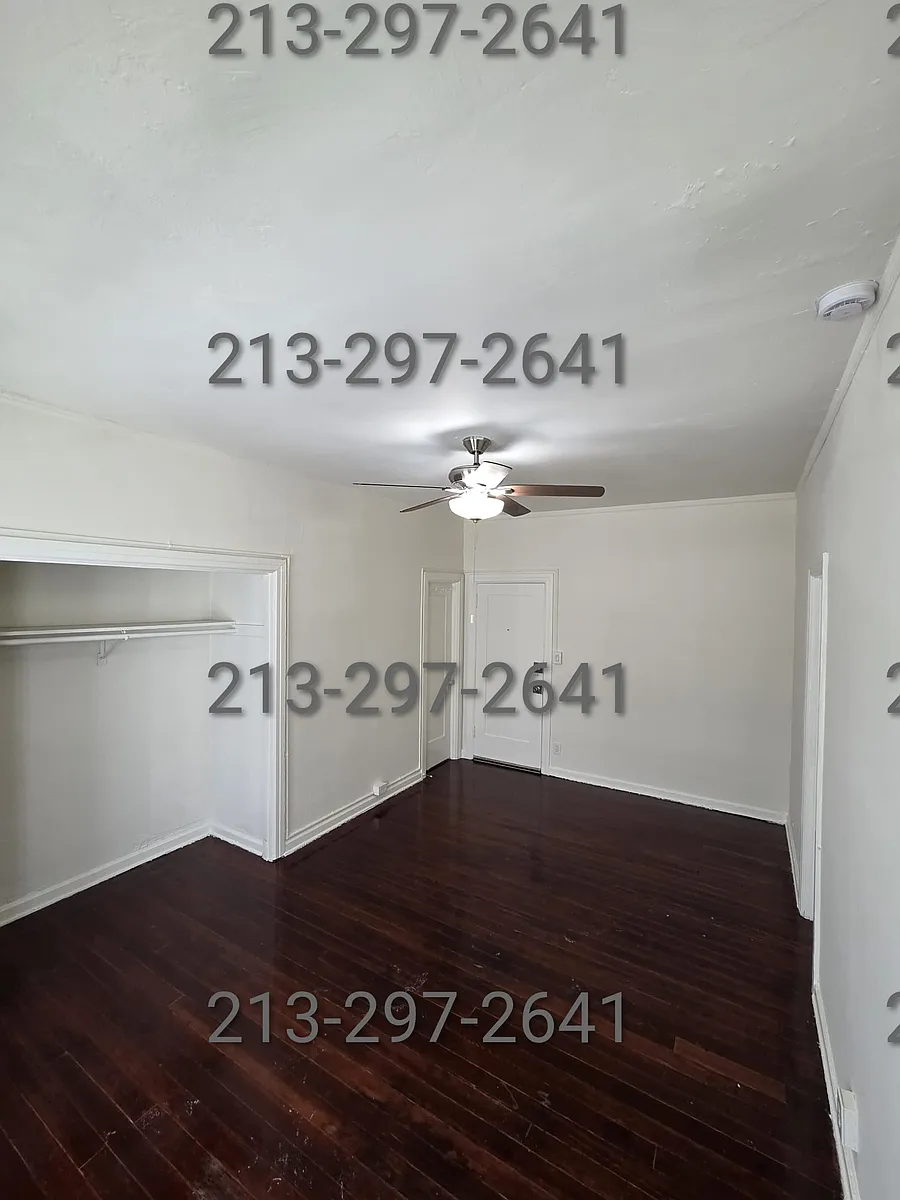 Building Photo - 414 N Coronado St #203