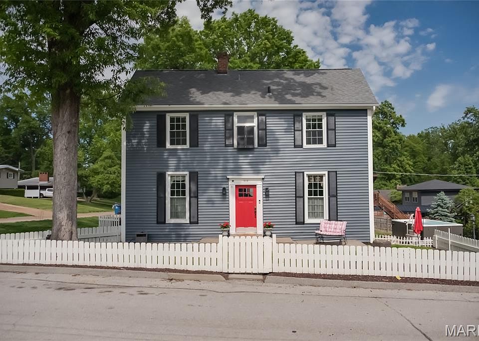 1st image of 512 Ziercher St