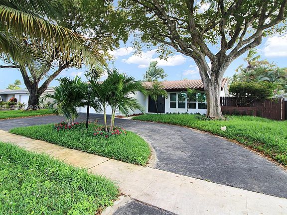 3rd image of 5300 Adams St