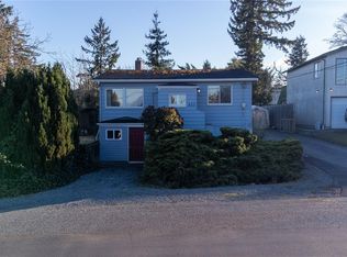 823 Chelsea St, Nanaimo, BC V9S 1Y4