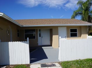 1305 Old Bridge Rd, North Fort Myers, FL 33917
