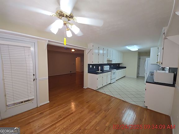5th image of 4095 Anastasia