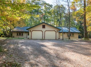 637 Spruce Hollow Rd, Eagle River, WI 54521