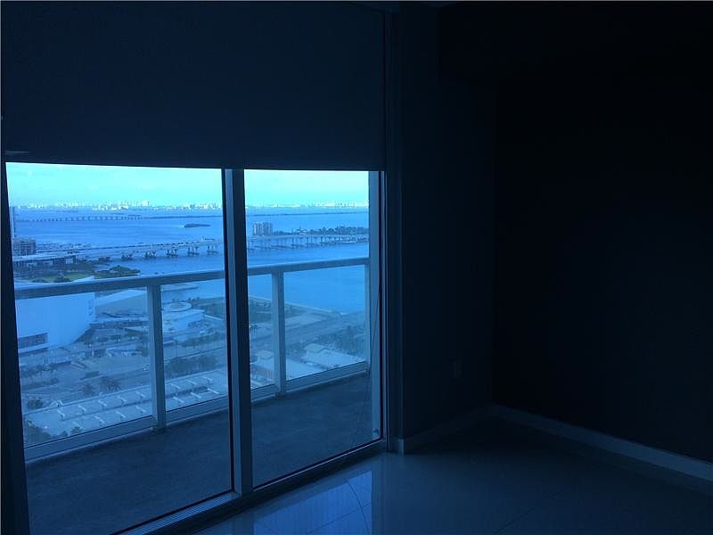 2nd image of 244 Biscayne Blvd APT 3204