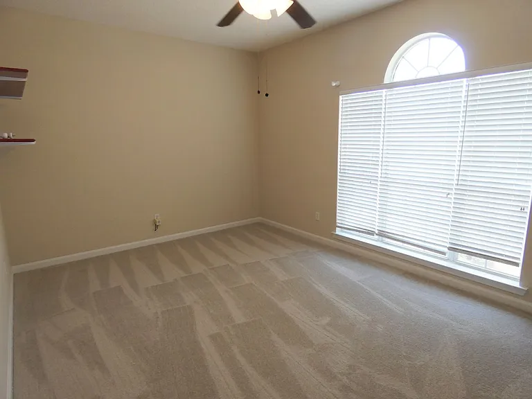 230 Chadwick Ln — Photo 13
