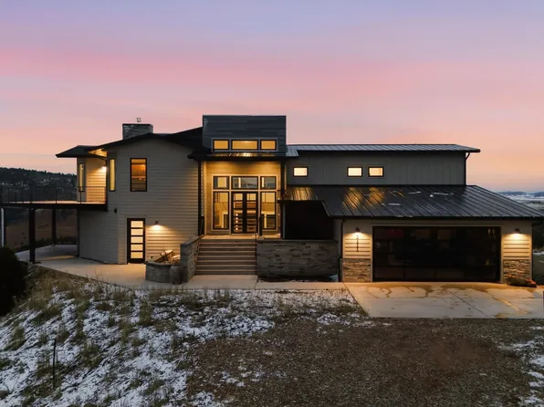 2111 Vantage Cir, Spearfish, SD 57783