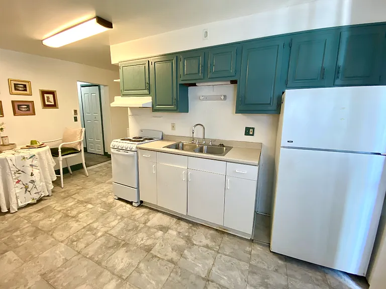 483 N Main St #3 — Photo 4