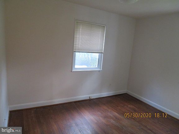 5th image of 4218 Matthews Ln