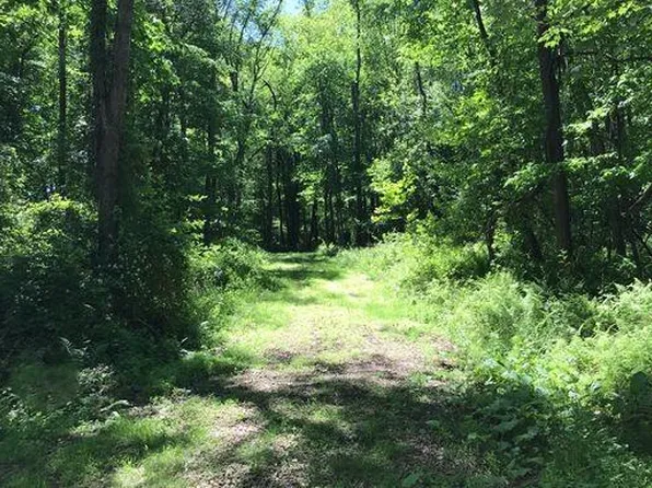 140 Highland Park Dr, Cooperstown, PA 16317