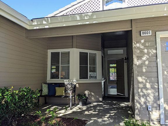 2nd image of 8601 Vineyard Creek Ct