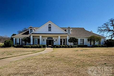 2nd image of 6015 Oak Hollow Dr