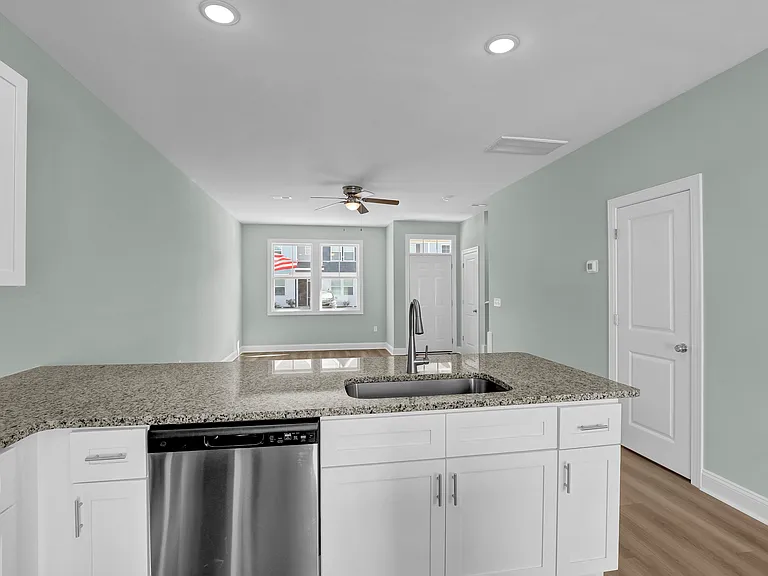 317 Starfish Ln — Photo 8