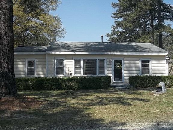3rd image of 62 Sunset Dr