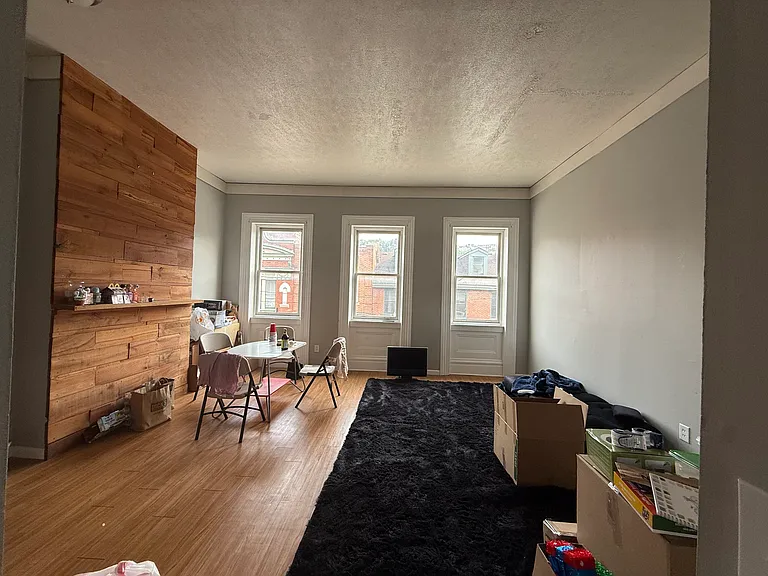 1407 E Carson St #2 — Photo 3
