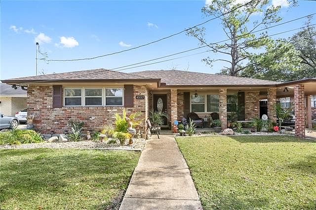 1st image of 4557 Camelot Dr