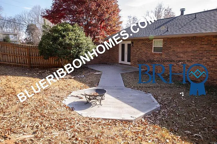 501 Idlewood Ln — Photo 10