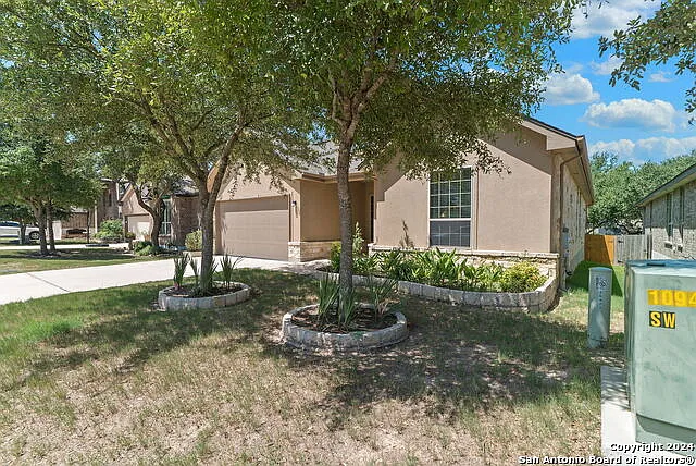 4 bed, 3.5 bath, 2777 sqft, $2,950 — Photo 3