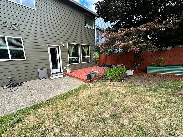 22196 SW Dewey Dr — Photo 35