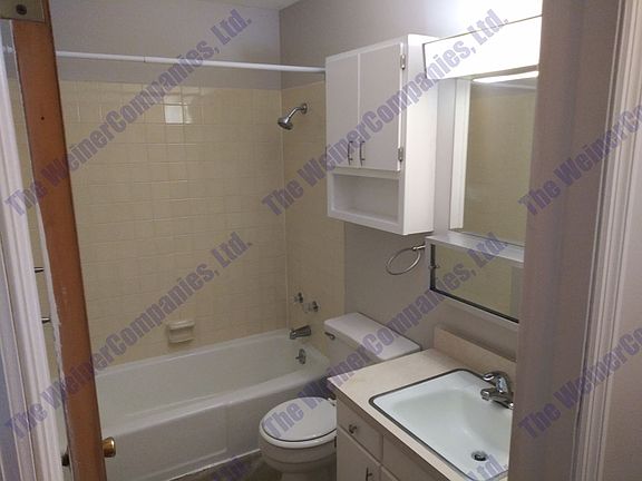 5th image of 2205 Tamarack Dr